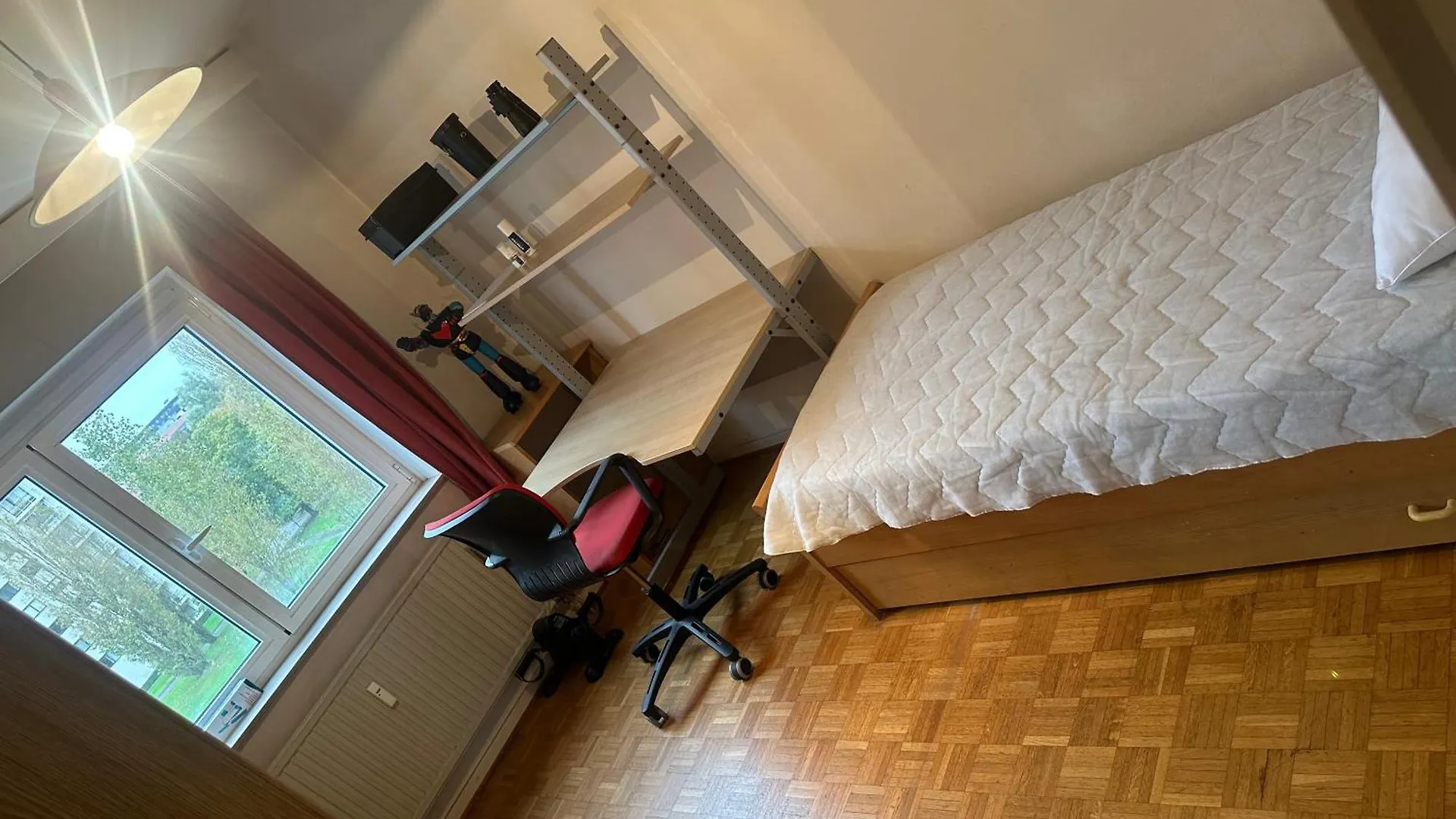 Chouette Apparemment Apartment Brussels Belgium