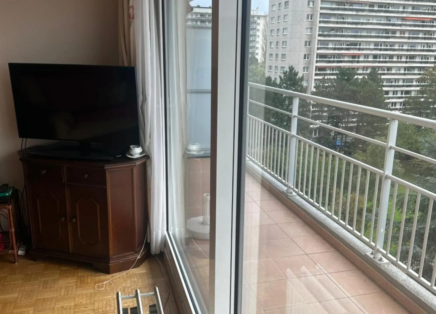 Chouette Apparemment Apartment Brussels Belgium